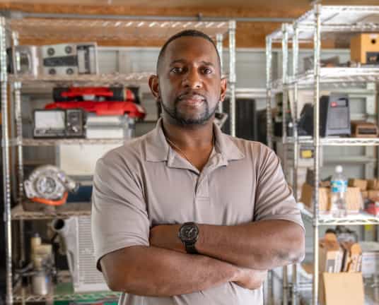 Headshot of eBay seller James Patrick linking to his eBay store